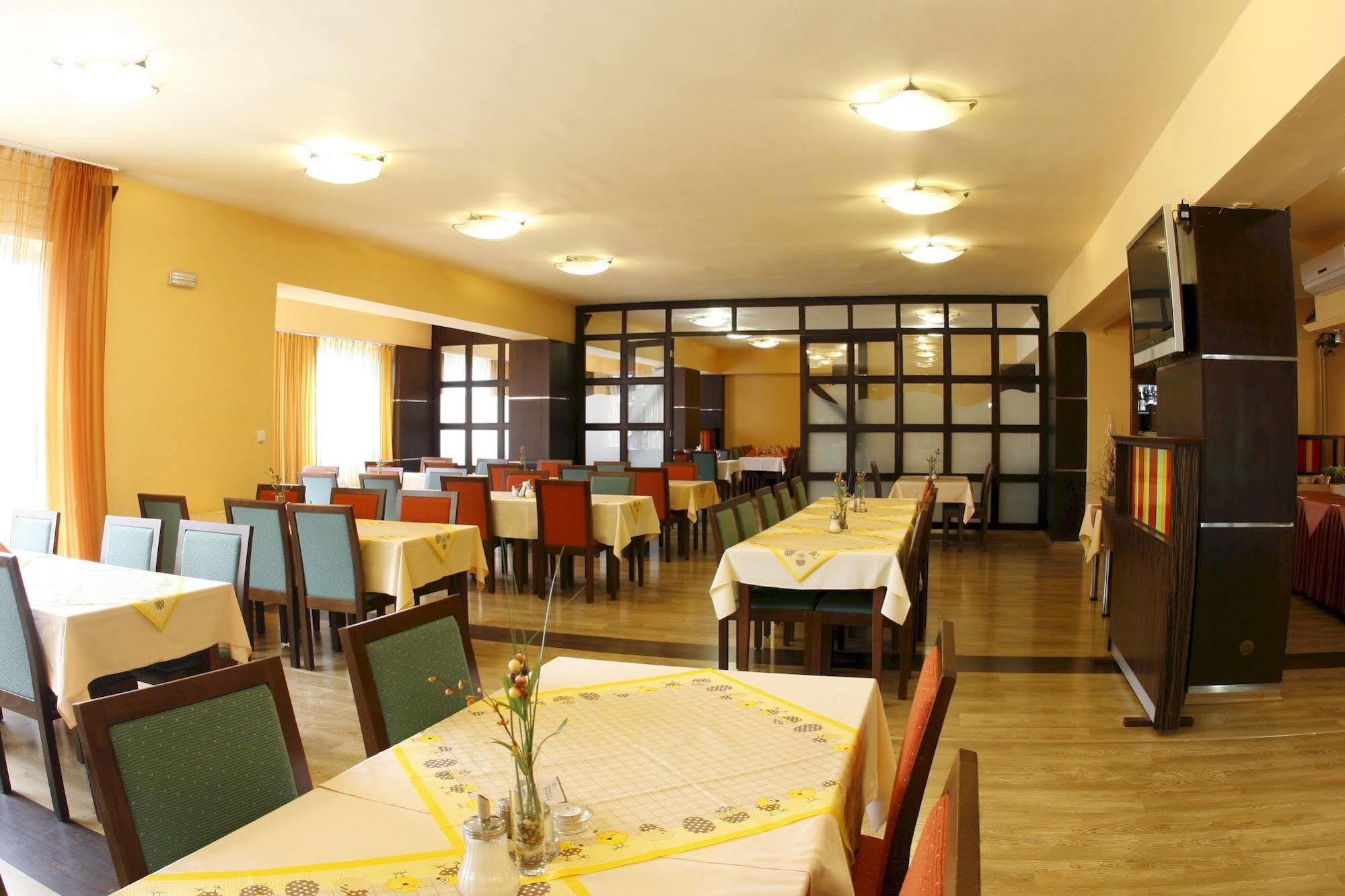 Wellness Hotel Diana Velké Losiny Buitenkant foto
